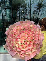 Bouquet of Bicolor Pink Roses